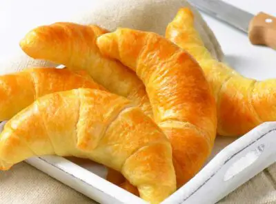 Do Crescent Rolls Need To Be Refrigerated After Baking?